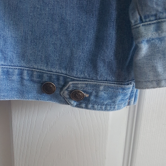 Women's Jeans Jacket - Picture 6 of 9